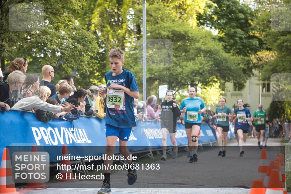 09.05.2026 - Störlauf H.Heesch http://msf.ph/oto/9681363 09.05.2026 17:27:27 Ziel 3932, 405, 3866, 3885, 383 meine-sportfotos.de
