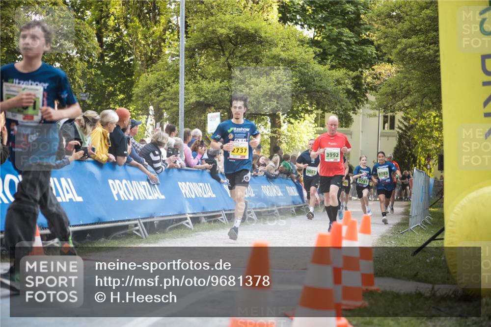 09.05.2026 - Störlauf H.Heesch http://msf.ph/oto/9681378 09.05.2026 17:27:38 Ziel 2737, 3667, 3992, 3781, 3783 meine-sportfotos.de