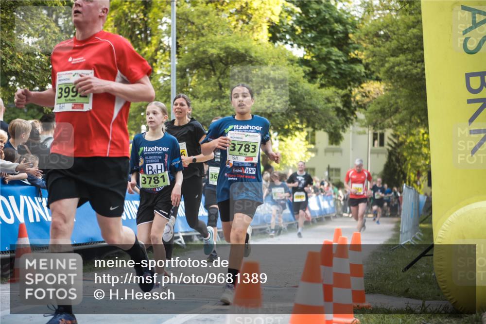 09.05.2026 - Störlauf H.Heesch http://msf.ph/oto/9681389 09.05.2026 17:27:40 Ziel 399, 3781, 36, 2026, 3783 meine-sportfotos.de