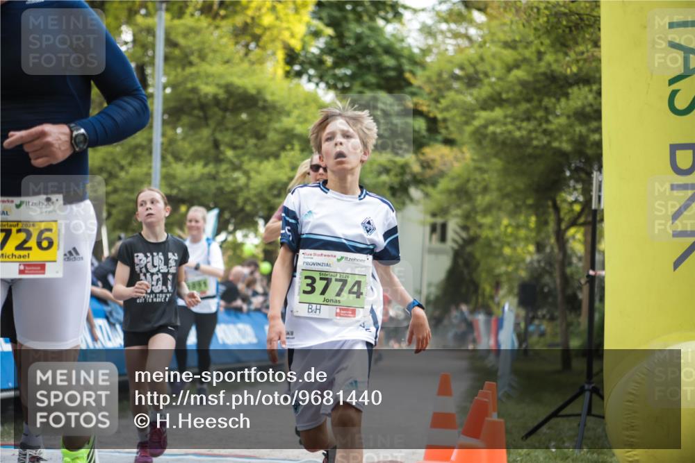 09.05.2026 - Störlauf H.Heesch http://msf.ph/oto/9681440 09.05.2026 17:28:11 Ziel 2026, 726, 2026, 3774 meine-sportfotos.de