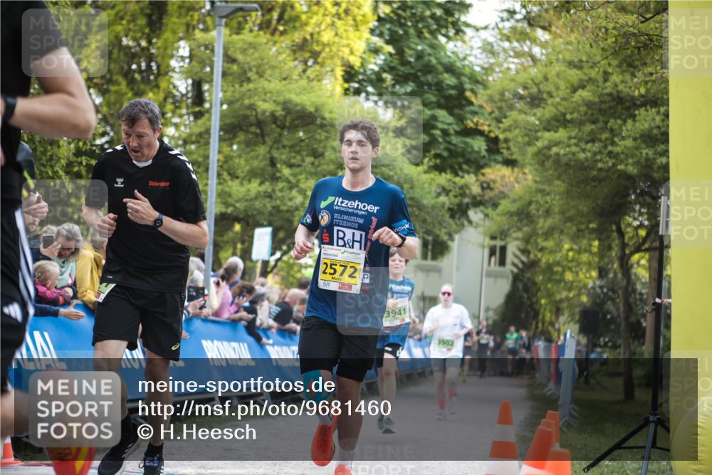 09.05.2026 - Störlauf H.Heesch http://msf.ph/oto/9681460 09.05.2026 17:28:25 Ziel 2572, 3941, 3902 meine-sportfotos.de