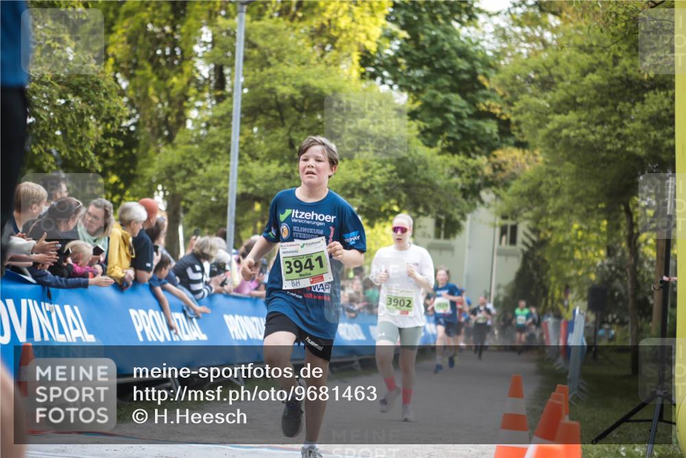 09.05.2026 - Störlauf H.Heesch http://msf.ph/oto/9681463 09.05.2026 17:28:27 Ziel 2026, 3941, 3902 meine-sportfotos.de