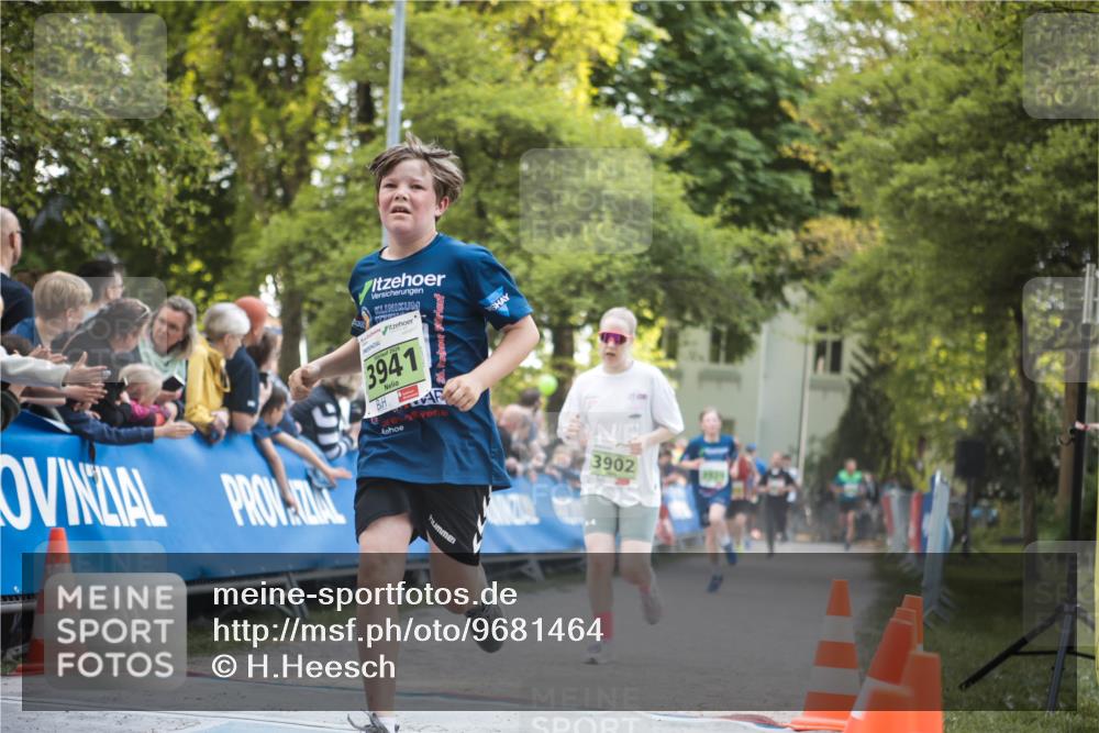09.05.2026 - Störlauf H.Heesch http://msf.ph/oto/9681464 09.05.2026 17:28:27 Ziel 2026, 3941, 55, 3902 meine-sportfotos.de