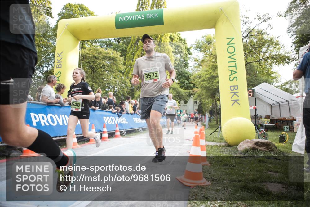 09.05.2026 - Störlauf H.Heesch http://msf.ph/oto/9681506 09.05.2026 17:29:00 Ziel 2019, 3848, 3572 meine-sportfotos.de