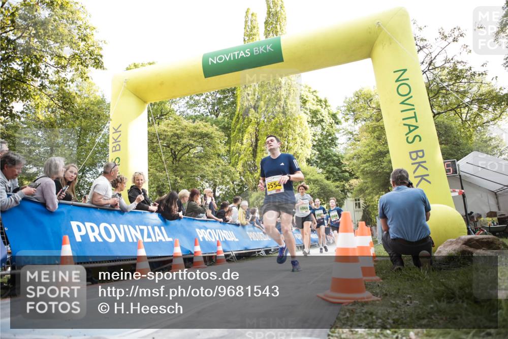09.05.2026 - Störlauf H.Heesch http://msf.ph/oto/9681543 09.05.2026 17:29:50 Ziel 5, 2554, 4060, 383, 3749 meine-sportfotos.de