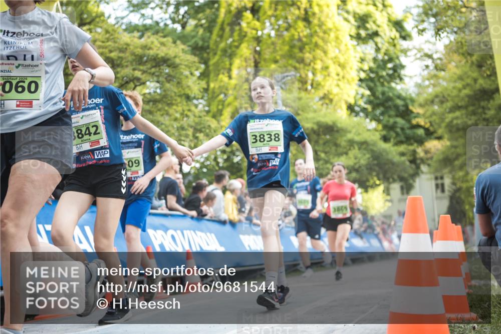 09.05.2026 - Störlauf H.Heesch http://msf.ph/oto/9681544 09.05.2026 17:29:52 Ziel 2026, 060, 2026, 842, 09, 3838, 3859 meine-sportfotos.de