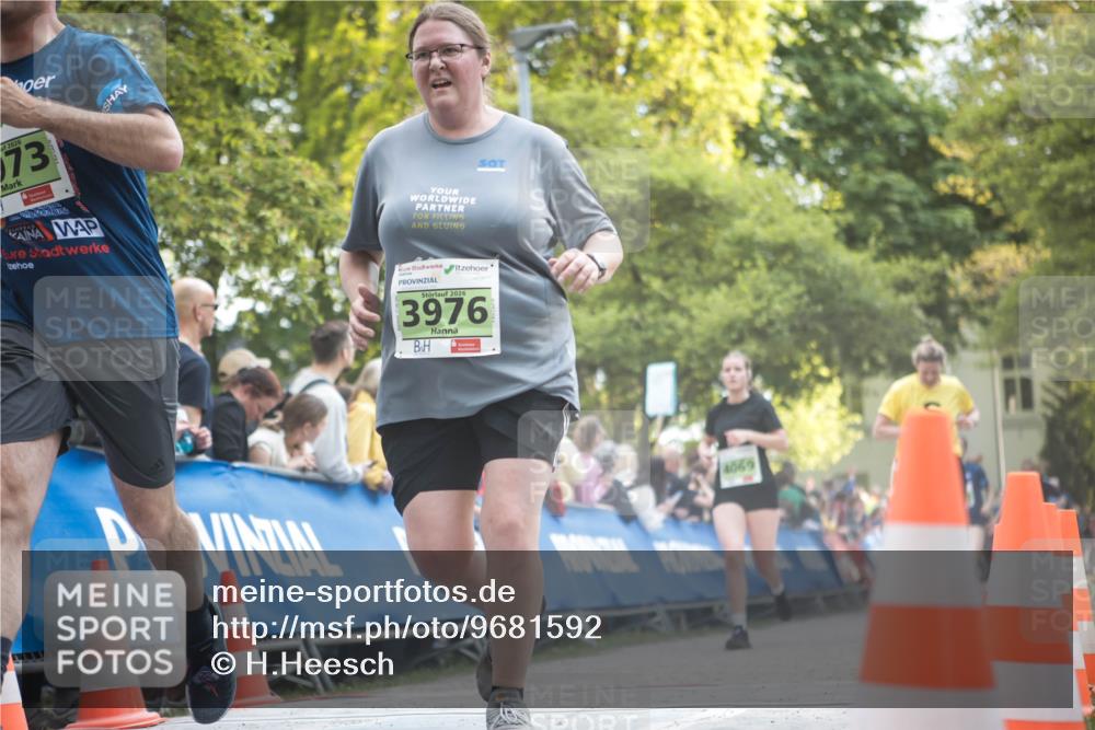 09.05.2026 - Störlauf H.Heesch http://msf.ph/oto/9681592 09.05.2026 17:30:41 Ziel 2026, 973, 2026, 3976, 4069 meine-sportfotos.de