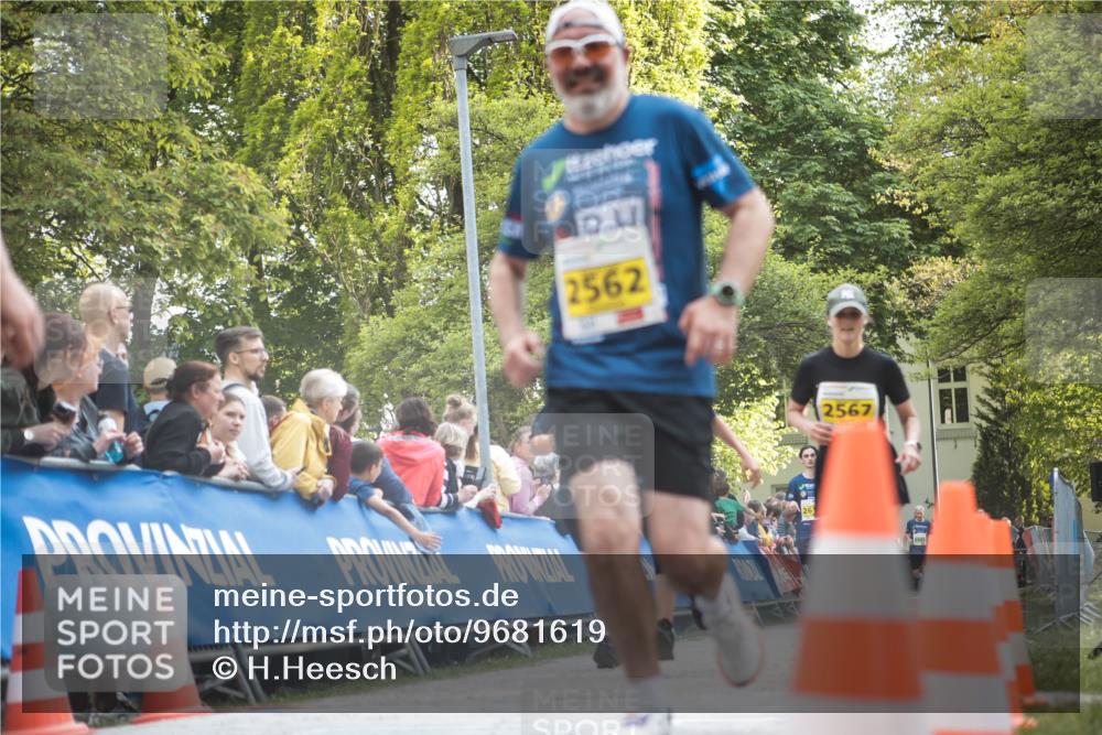 09.05.2026 - Störlauf H.Heesch http://msf.ph/oto/9681619 09.05.2026 17:30:52 Ziel 2562, 26, 2567 meine-sportfotos.de