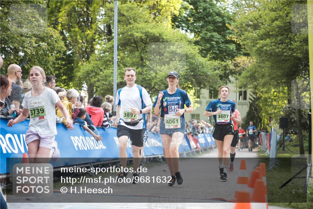 09.05.2026 - Störlauf H.Heesch http://msf.ph/oto/9681632 09.05.2026 17:31:03 Ziel 3739, 3897, 4061, 3607 meine-sportfotos.de