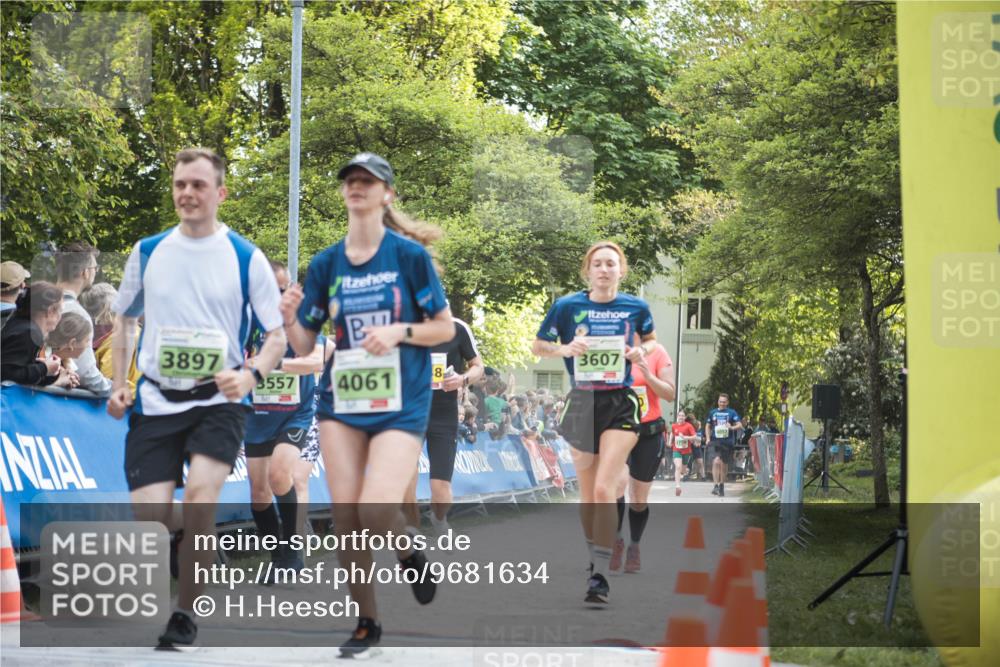 09.05.2026 - Störlauf H.Heesch http://msf.ph/oto/9681634 09.05.2026 17:31:04 Ziel 3897, 3607, 8, 8557, 4061 meine-sportfotos.de