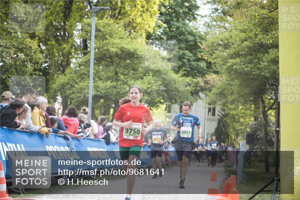 09.05.2026 - Störlauf H.Heesch http://msf.ph/oto/9681641 09.05.2026 17:31:10 Ziel 3750, 3021, 4057 meine-sportfotos.de