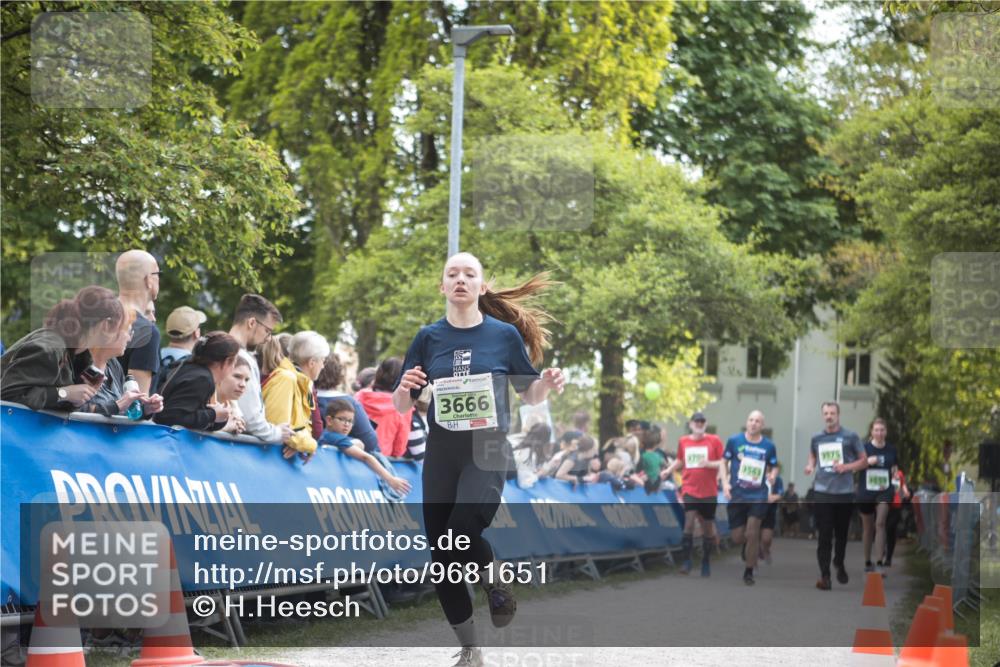 09.05.2026 - Störlauf H.Heesch http://msf.ph/oto/9681651 09.05.2026 17:31:15 Ziel 3666, 3709, 3563, 3975 meine-sportfotos.de