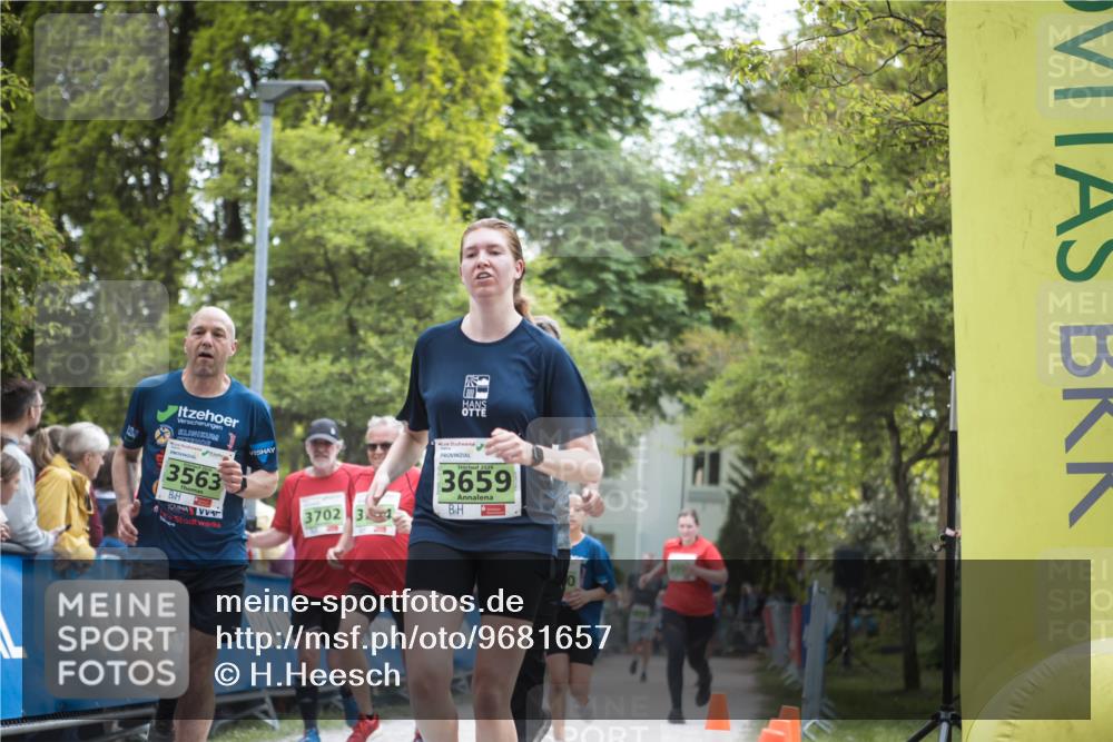 09.05.2026 - Störlauf H.Heesch http://msf.ph/oto/9681657 09.05.2026 17:31:19 Ziel 16, 3563, 3702, 3, 2020, 3659 meine-sportfotos.de