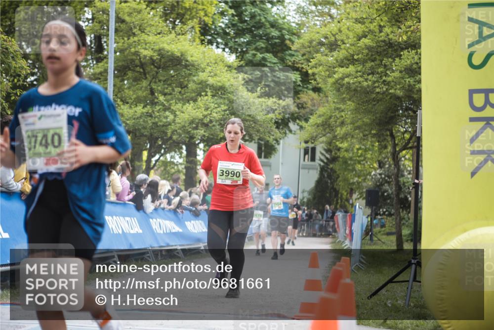 09.05.2026 - Störlauf H.Heesch http://msf.ph/oto/9681661 09.05.2026 17:31:21 Ziel 3740, 3990, 1619, 3904 meine-sportfotos.de