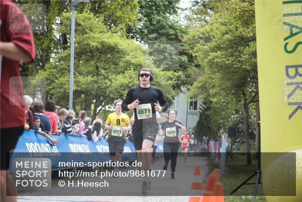 09.05.2026 - Störlauf H.Heesch http://msf.ph/oto/9681677 09.05.2026 17:31:35 Ziel 9, 4011, 4071, 3646 meine-sportfotos.de