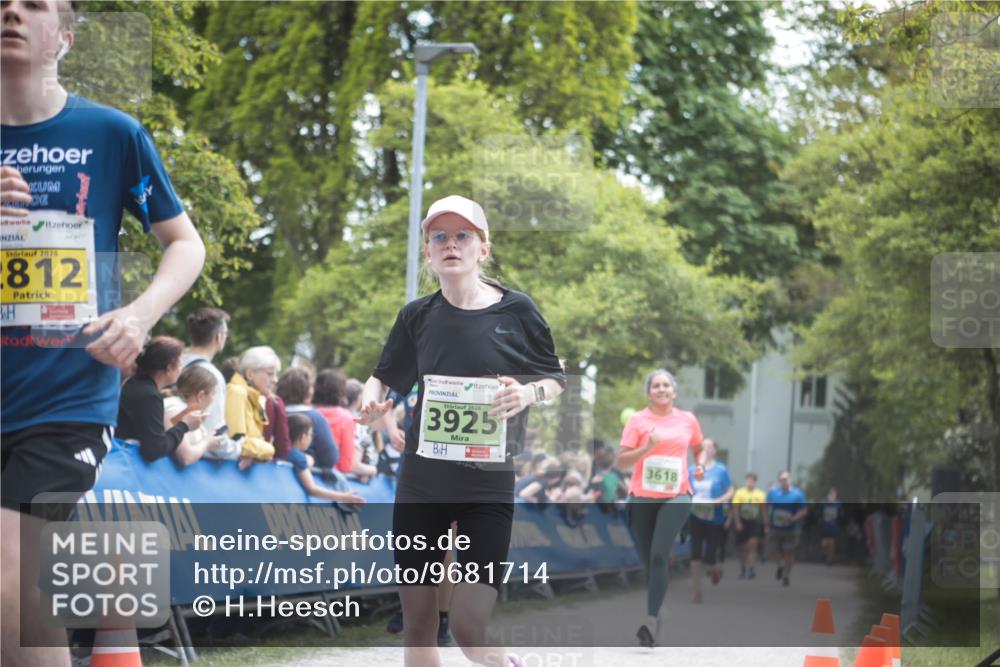 09.05.2026 - Störlauf H.Heesch http://msf.ph/oto/9681714 09.05.2026 17:32:03 Ziel 2026, 812, 2026, 3925, 3618 meine-sportfotos.de