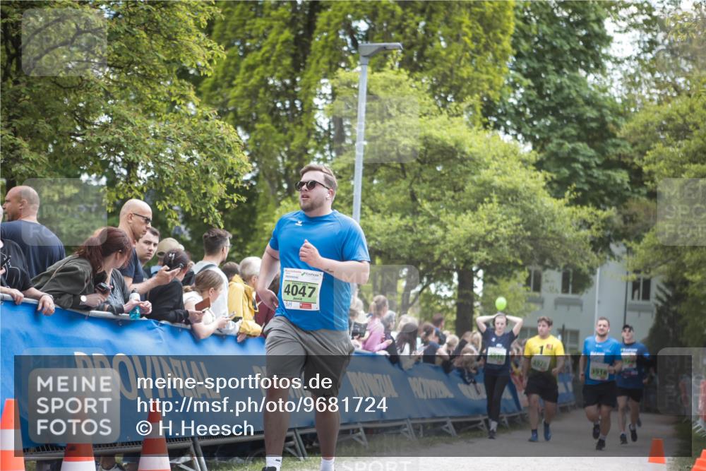 09.05.2026 - Störlauf H.Heesch http://msf.ph/oto/9681724 09.05.2026 17:32:11 Ziel 4047, 4016, 3918 meine-sportfotos.de