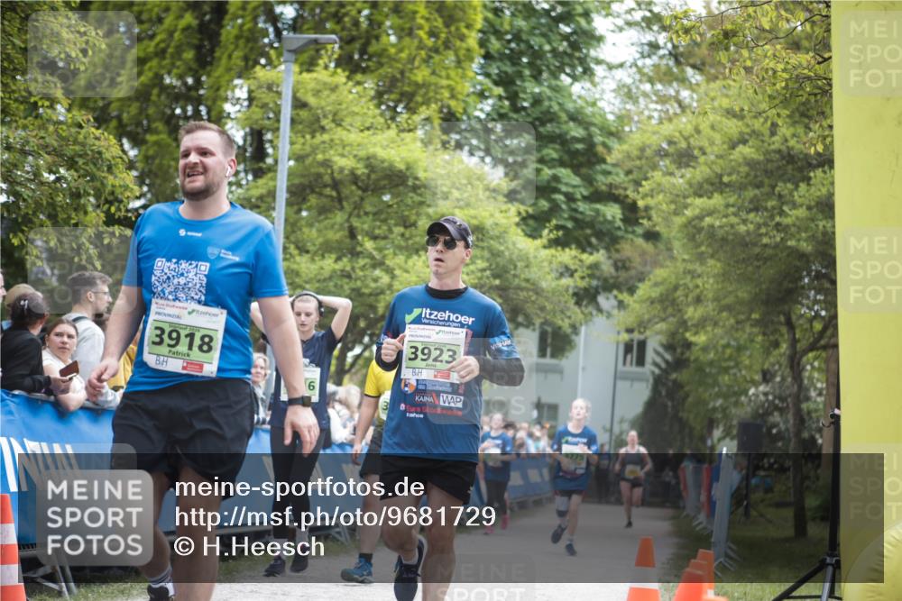 09.05.2026 - Störlauf H.Heesch http://msf.ph/oto/9681729 09.05.2026 17:32:16 Ziel 3918, 6, 3923 meine-sportfotos.de