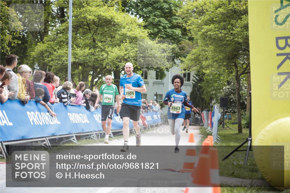 09.05.2026 - Störlauf H.Heesch http://msf.ph/oto/9681821 09.05.2026 17:33:43 Ziel 3710, 3905, 3963 meine-sportfotos.de