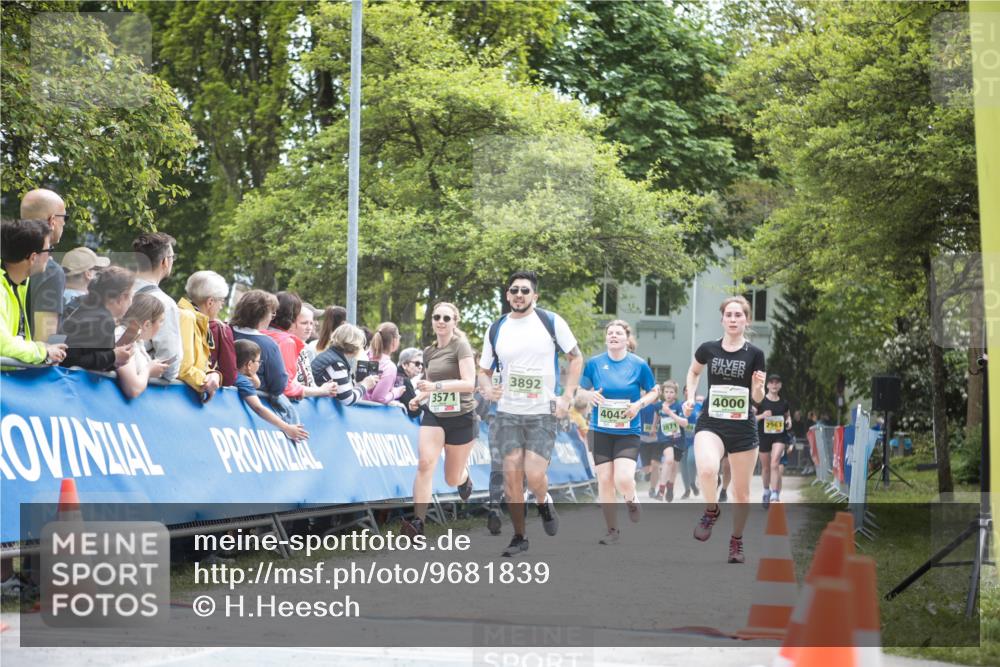 09.05.2026 - Störlauf H.Heesch http://msf.ph/oto/9681839 09.05.2026 17:33:56 Ziel 3571, 3892, 4000, 4045, 2963 meine-sportfotos.de
