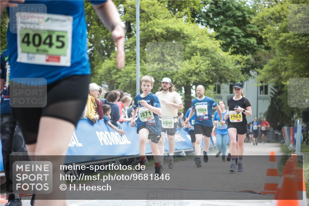 09.05.2026 - Störlauf H.Heesch http://msf.ph/oto/9681846 09.05.2026 17:34:00 Ziel 4045, 3871, 4040, 3964, 2963 meine-sportfotos.de