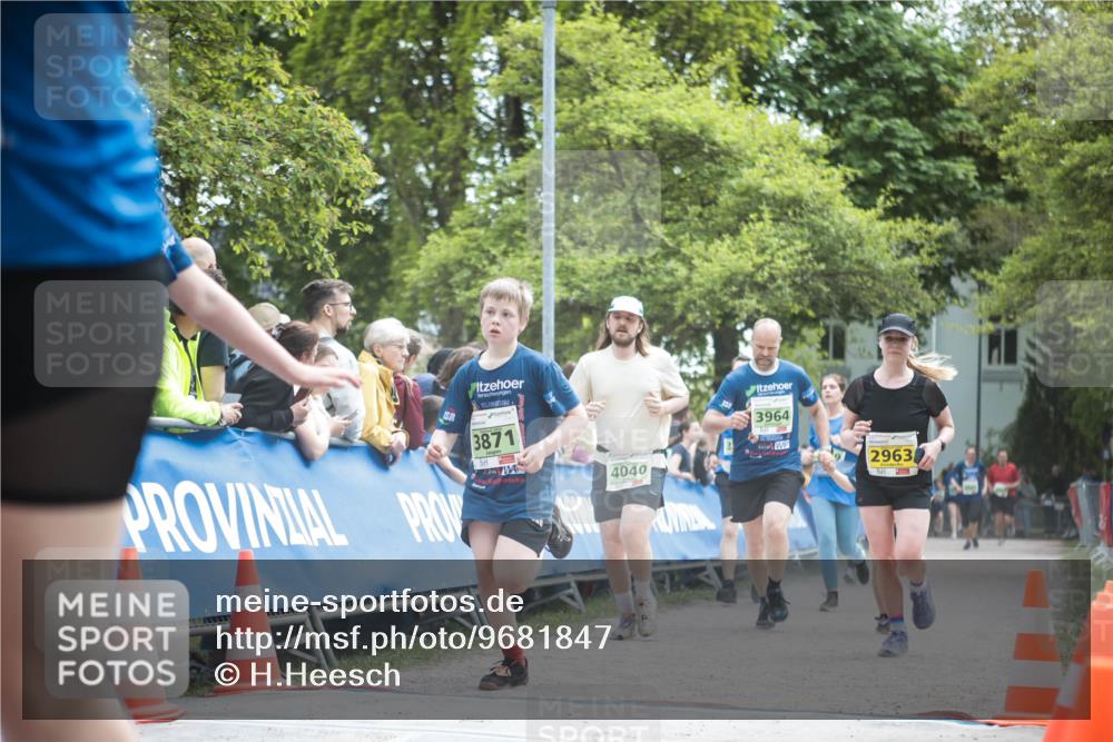09.05.2026 - Störlauf H.Heesch http://msf.ph/oto/9681847 09.05.2026 17:34:00 Ziel 4040, 3871, 3964, 2963 meine-sportfotos.de