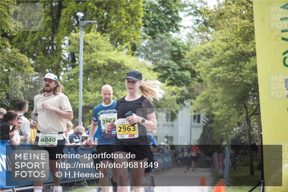 09.05.2026 - Störlauf H.Heesch http://msf.ph/oto/9681849 09.05.2026 17:34:02 Ziel 4040, 3964, 2963, 14 meine-sportfotos.de