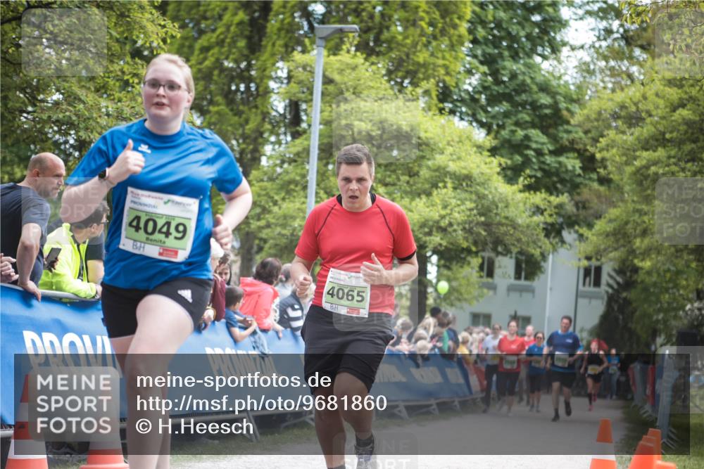 09.05.2026 - Störlauf H.Heesch http://msf.ph/oto/9681860 09.05.2026 17:34:13 Ziel 4049, 2020, 4065 meine-sportfotos.de