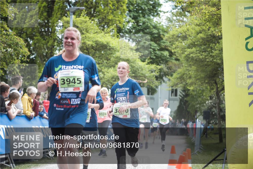 09.05.2026 - Störlauf H.Heesch http://msf.ph/oto/9681870 09.05.2026 17:34:35 Ziel 3945, 3924, 30, 1736, 3735 meine-sportfotos.de