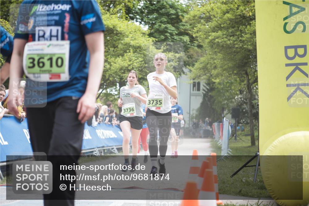09.05.2026 - Störlauf H.Heesch http://msf.ph/oto/9681874 09.05.2026 17:34:37 Ziel 3610, 3736, 3735, 77 meine-sportfotos.de