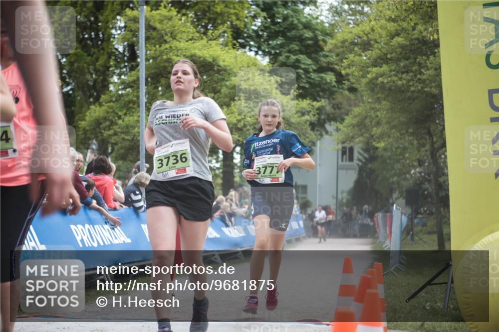09.05.2026 - Störlauf H.Heesch http://msf.ph/oto/9681875 09.05.2026 17:34:39 Ziel 4, 3736, 377 meine-sportfotos.de