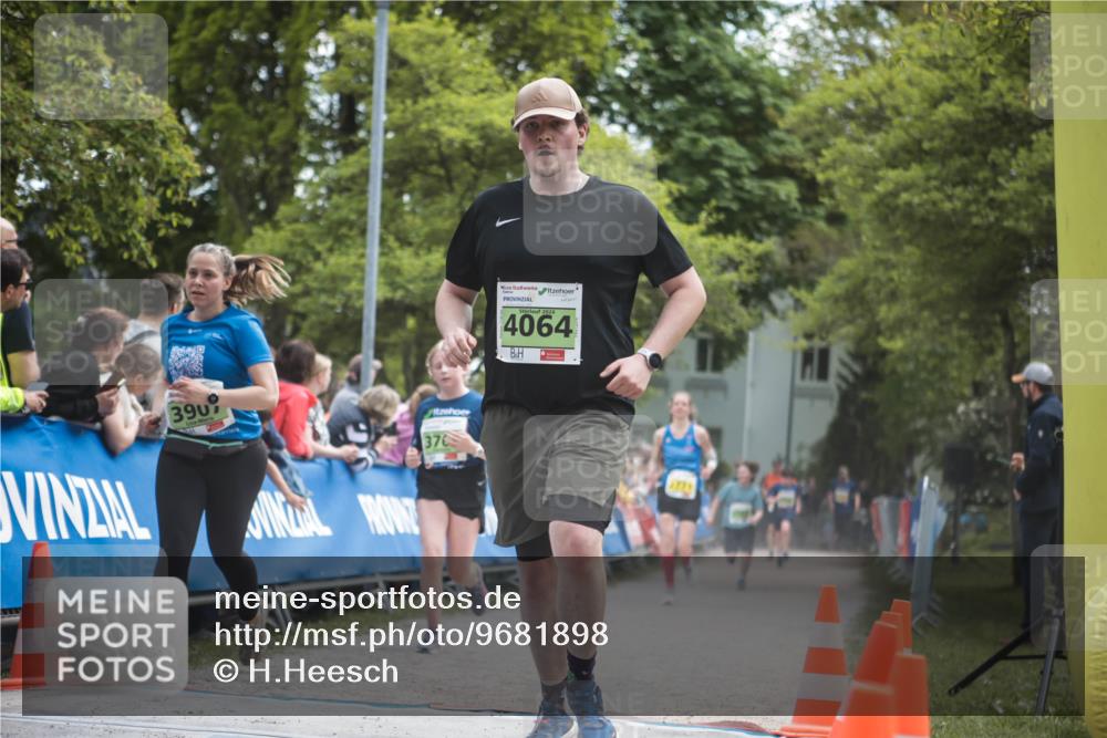 09.05.2026 - Störlauf H.Heesch http://msf.ph/oto/9681898 09.05.2026 17:35:01 Ziel 390, 376, 2026, 4064 meine-sportfotos.de