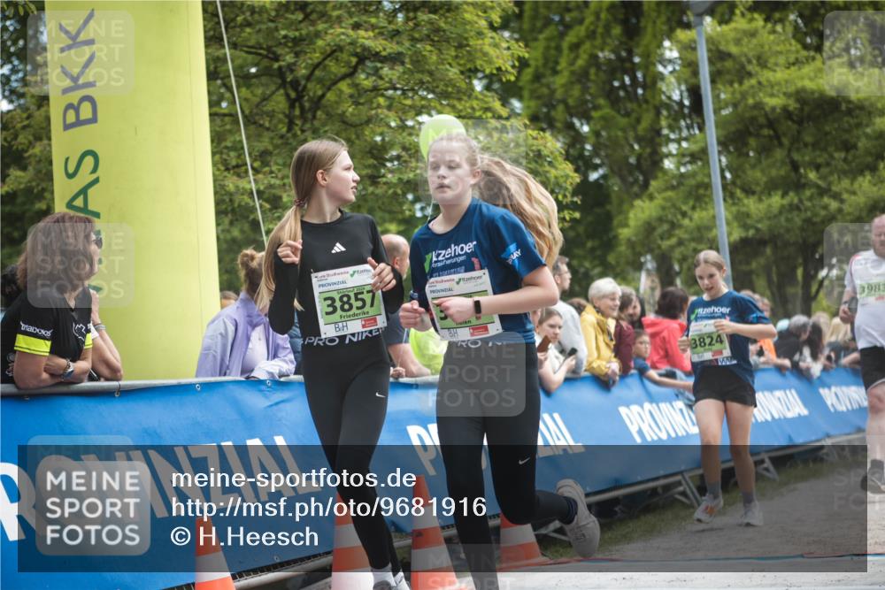 09.05.2026 - Störlauf H.Heesch http://msf.ph/oto/9681916 09.05.2026 17:35:14 Ziel 2026, 3857, 3983, 3824 meine-sportfotos.de