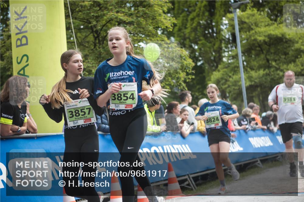 09.05.2026 - Störlauf H.Heesch http://msf.ph/oto/9681917 09.05.2026 17:35:14 Ziel 2026, 3857, 2026, 3854, 3824, 5, 3983 meine-sportfotos.de