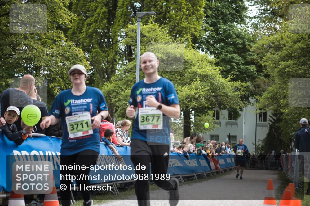 09.05.2026 - Störlauf H.Heesch http://msf.ph/oto/9681989 09.05.2026 17:36:28 Ziel 3711, 3677, 3671 meine-sportfotos.de