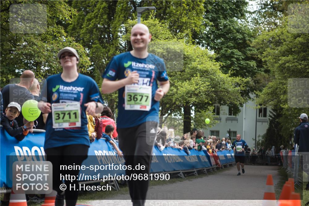09.05.2026 - Störlauf H.Heesch http://msf.ph/oto/9681990 09.05.2026 17:36:29 Ziel 3677, 3711 meine-sportfotos.de