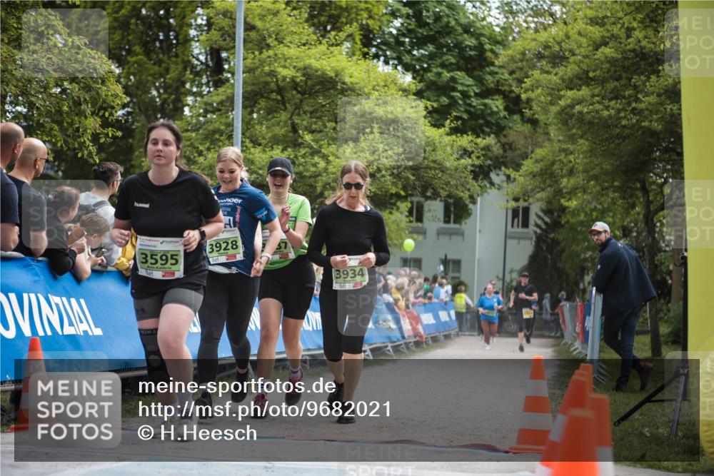 09.05.2026 - Störlauf H.Heesch http://msf.ph/oto/9682021 09.05.2026 17:37:13 Ziel 3595, 3928, 3934 meine-sportfotos.de