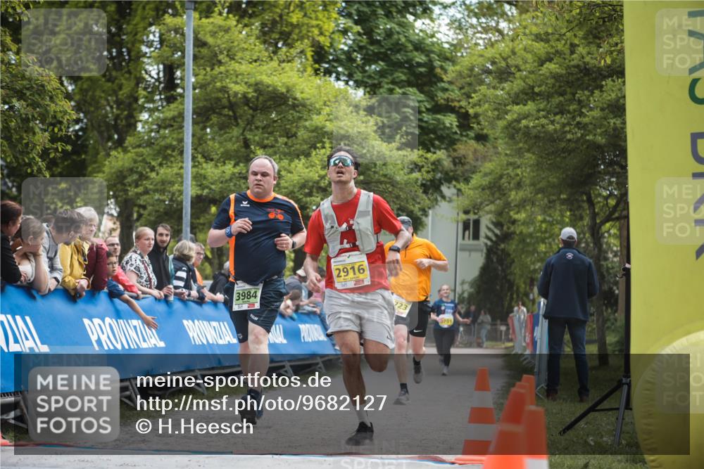 09.05.2026 - Störlauf H.Heesch http://msf.ph/oto/9682127 09.05.2026 17:39:19 Ziel 3984, 2916, 723, 701 meine-sportfotos.de