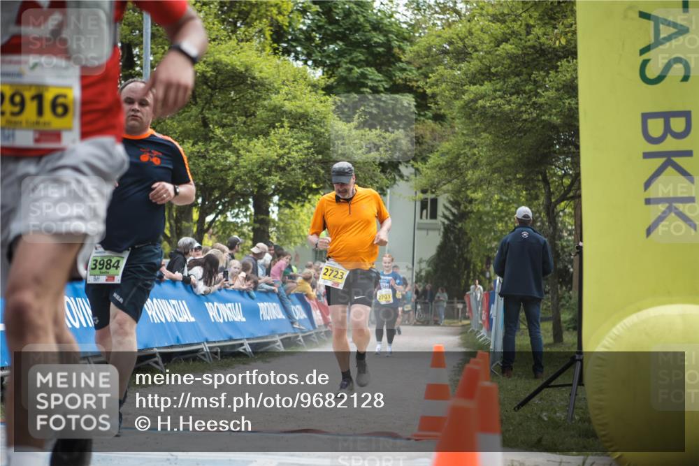 09.05.2026 - Störlauf H.Heesch http://msf.ph/oto/9682128 09.05.2026 17:39:20 Ziel 2916, 3984, 2723, 2701 meine-sportfotos.de