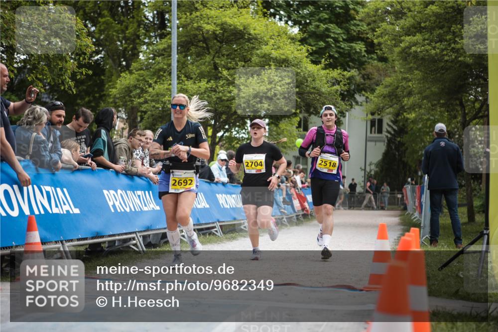 09.05.2026 - Störlauf H.Heesch http://msf.ph/oto/9682349 09.05.2026 17:45:44 Ziel 2692, 2704, 2518 meine-sportfotos.de