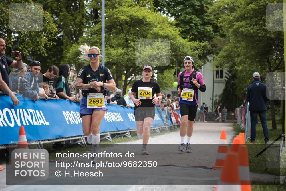 09.05.2026 - Störlauf H.Heesch http://msf.ph/oto/9682350 09.05.2026 17:45:44 Ziel 2692, 2704, 2518 meine-sportfotos.de