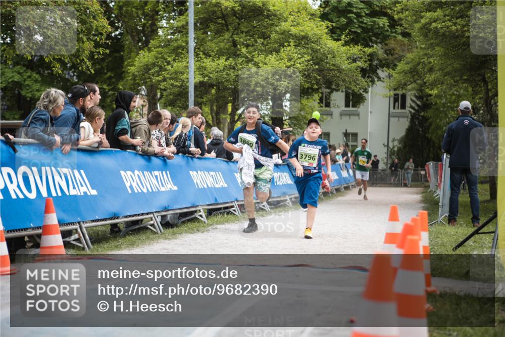 09.05.2026 - Störlauf H.Heesch http://msf.ph/oto/9682390 09.05.2026 17:47:23 Ziel 3890, 3796, 12 meine-sportfotos.de