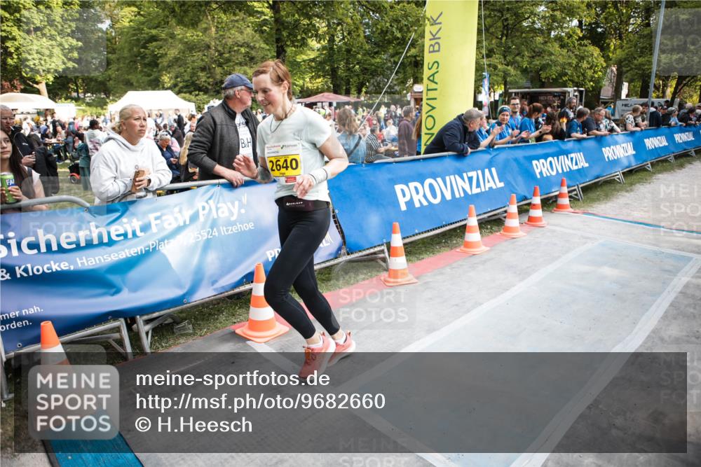 09.05.2026 - Störlauf H.Heesch http://msf.ph/oto/9682660 09.05.2026 18:03:20 Ziel 210, 1, 25524, 2640 meine-sportfotos.de