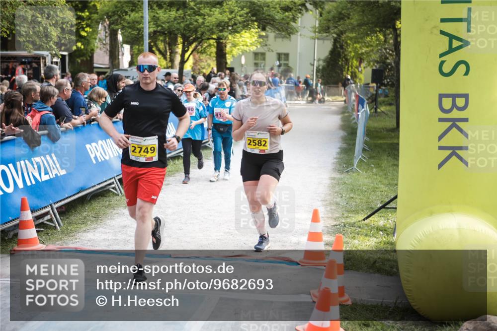09.05.2026 - Störlauf H.Heesch http://msf.ph/oto/9682693 09.05.2026 18:06:52 Ziel 90, 41, 2749, 2582 meine-sportfotos.de