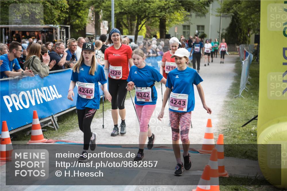 09.05.2026 - Störlauf H.Heesch http://msf.ph/oto/9682857 09.05.2026 18:14:55 Ziel 4240, 4220, 4219, 4242, 4243 meine-sportfotos.de