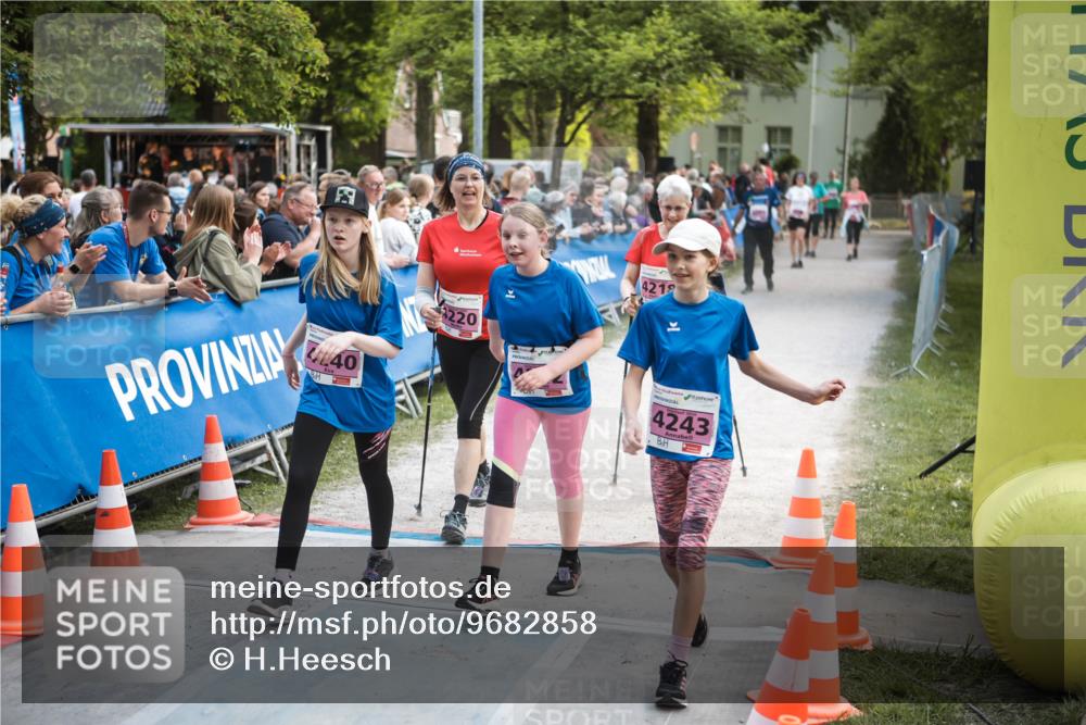 09.05.2026 - Störlauf H.Heesch http://msf.ph/oto/9682858 09.05.2026 18:14:55 Ziel 40, 220, 4219, 4243 meine-sportfotos.de