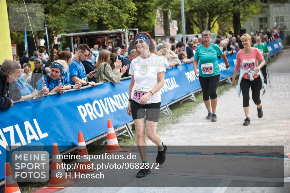 09.05.2026 - Störlauf H.Heesch http://msf.ph/oto/9682872 09.05.2026 18:15:08 Ziel 41, 4108, 4107 meine-sportfotos.de