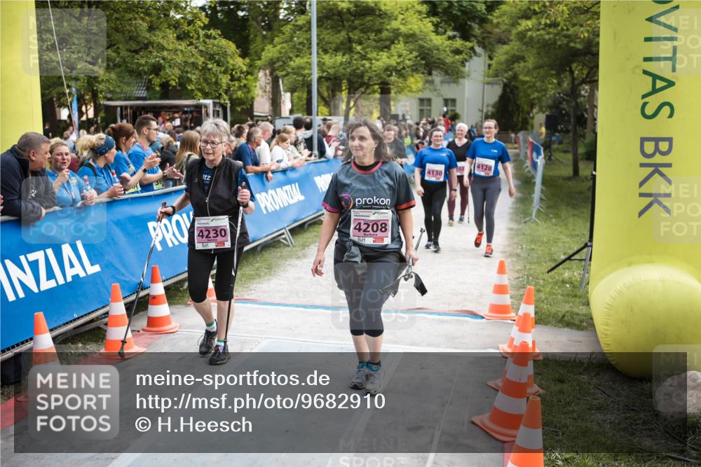 09.05.2026 - Störlauf H.Heesch http://msf.ph/oto/9682910 09.05.2026 18:16:09 Ziel 4230, 4208, 4130, 4128 meine-sportfotos.de