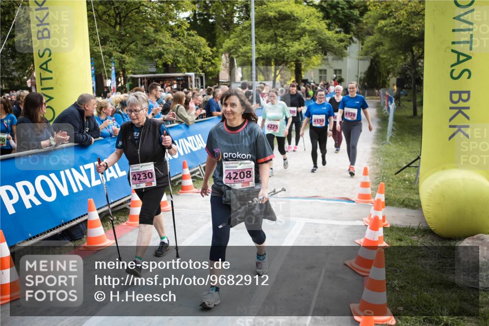 09.05.2026 - Störlauf H.Heesch http://msf.ph/oto/9682912 09.05.2026 18:16:09 Ziel 4230, 4208, 4225, 206, 4130, 4128 meine-sportfotos.de