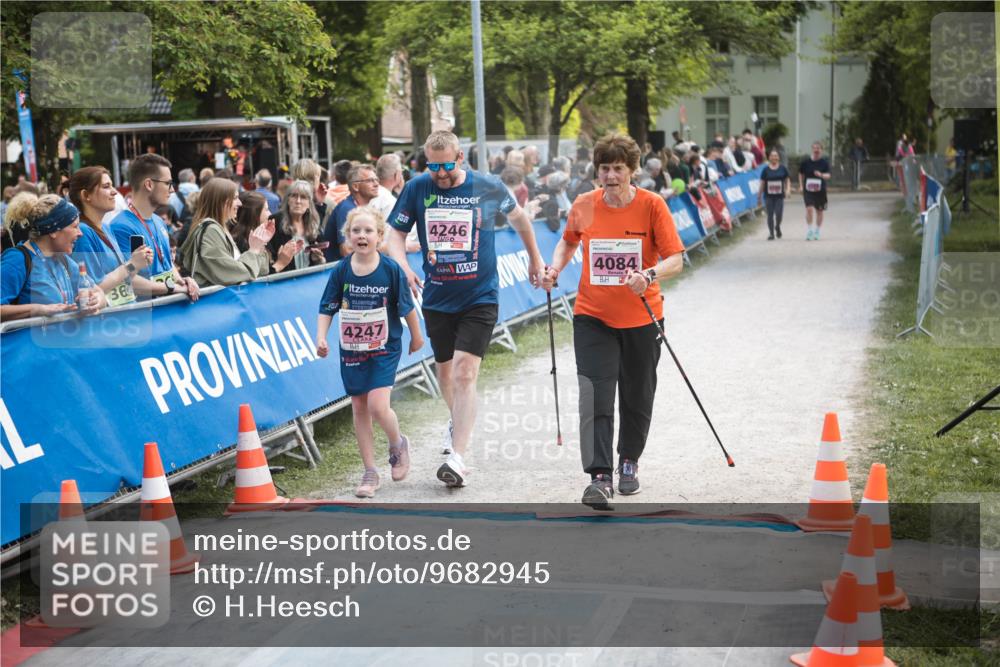 09.05.2026 - Störlauf H.Heesch http://msf.ph/oto/9682945 09.05.2026 18:16:53 Ziel 36, 4246, 4084, 4247 meine-sportfotos.de